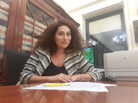 ¿A quién pretendemos dar lecciones mientras comemos frutillas baratas?