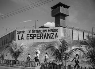 El Salvador: cómo se vive el estado de excepción de Bukele en un pueblo